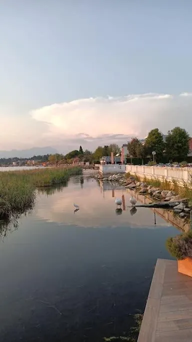 Beachhouse Sirmione 0*,  Italien